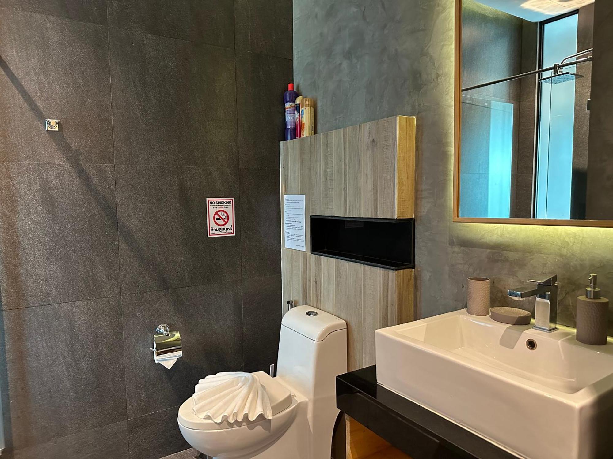 Apartment 1bdr Relife Naiharn By Capital Pro Phuket